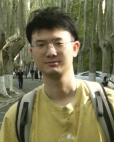 Duo Xu. Portrait photo.